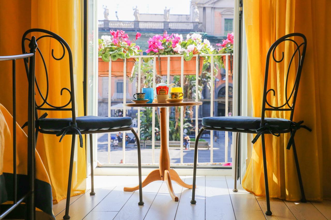Bed & Breakfast Piazza Dante Neapel Exteriör bild